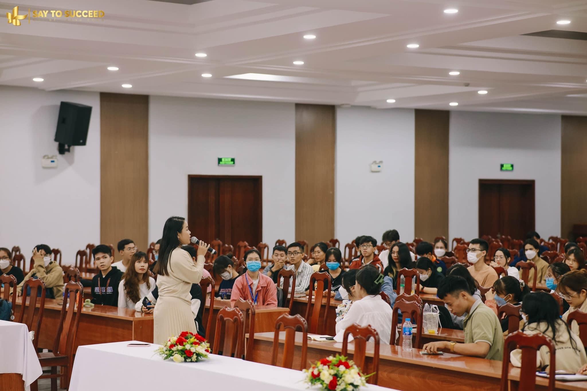 học viện ngôn từ