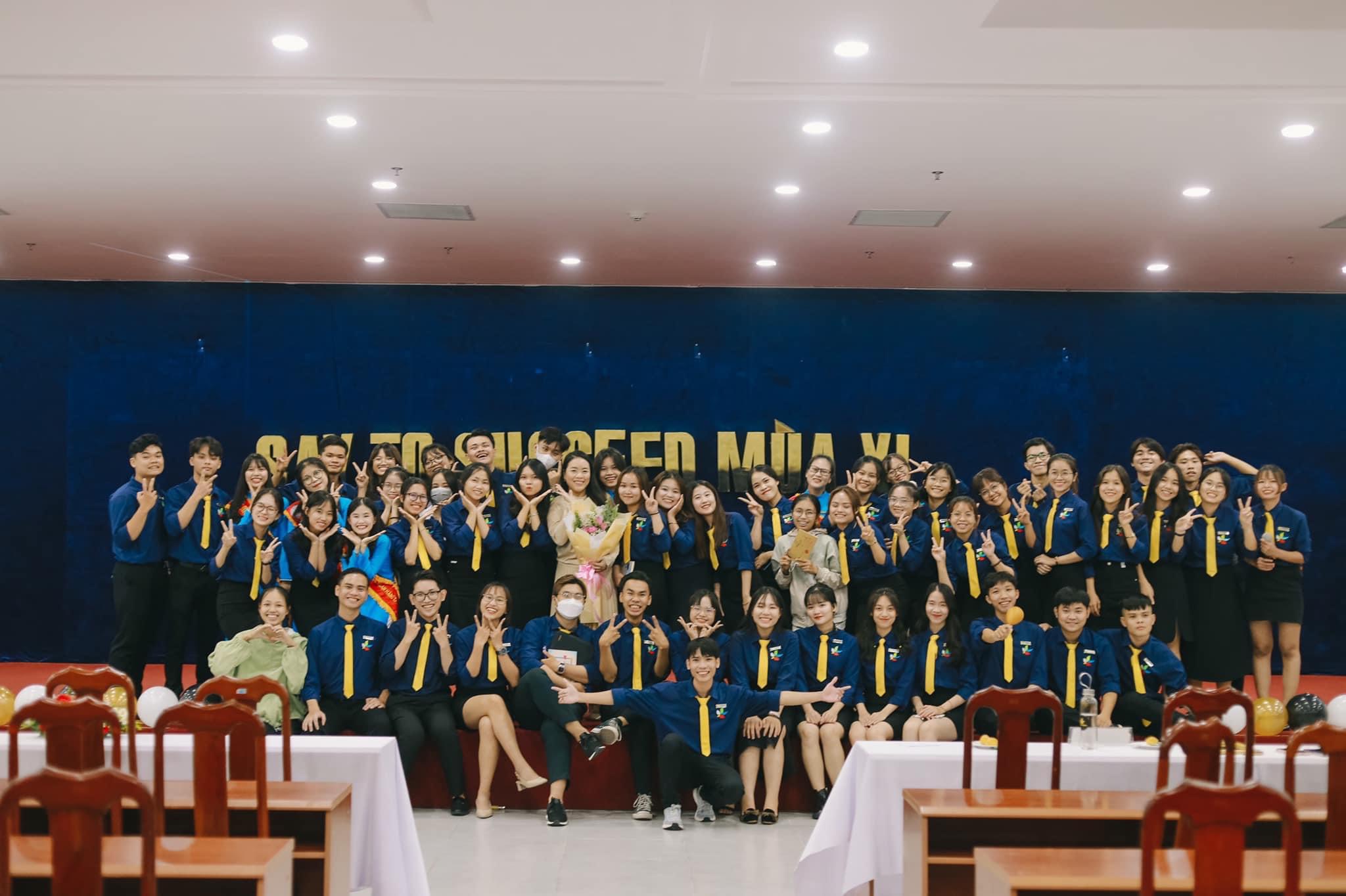 học viện ngôn từ