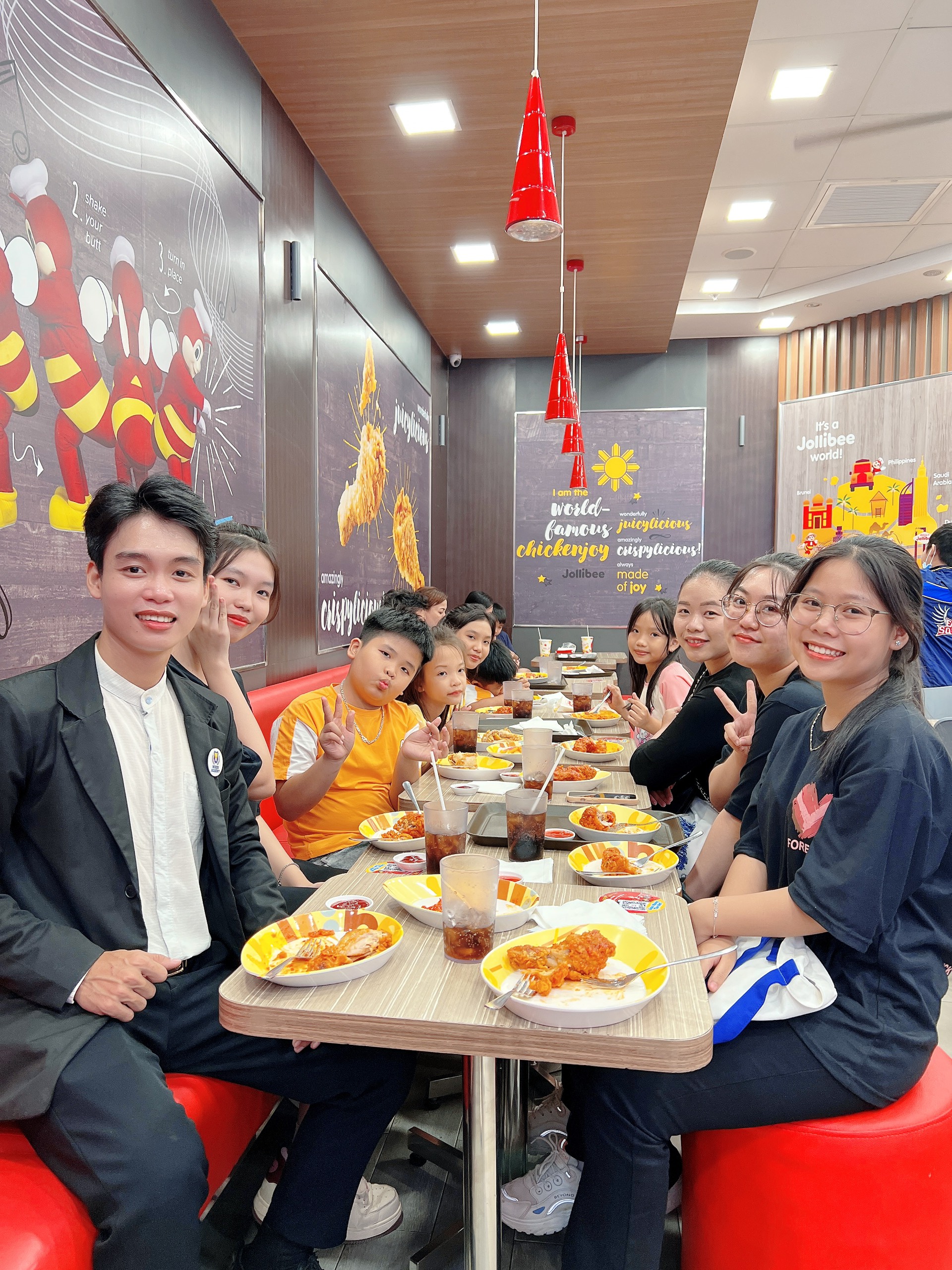 học viện ngôn từ