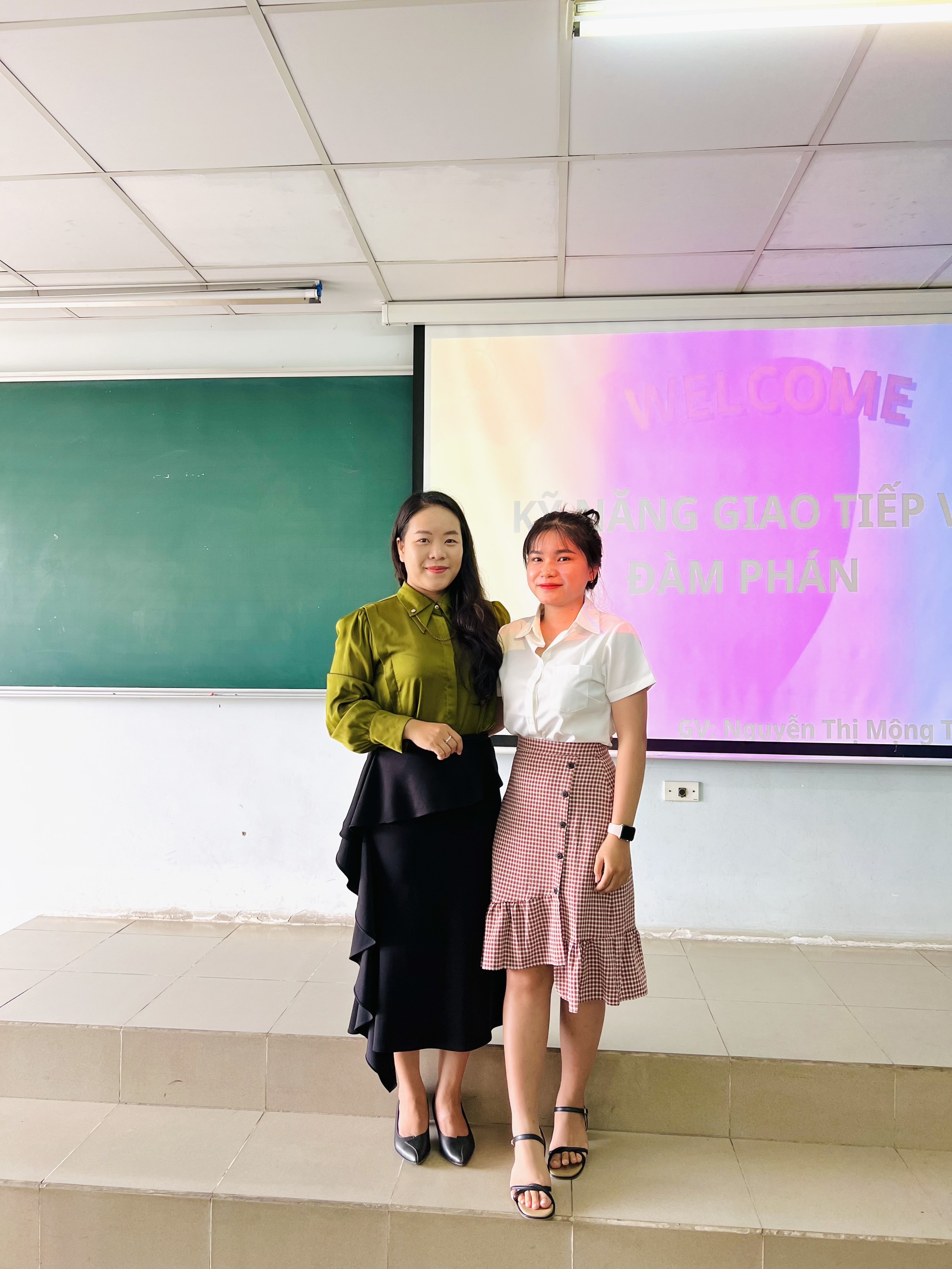 học viện ngôn từ