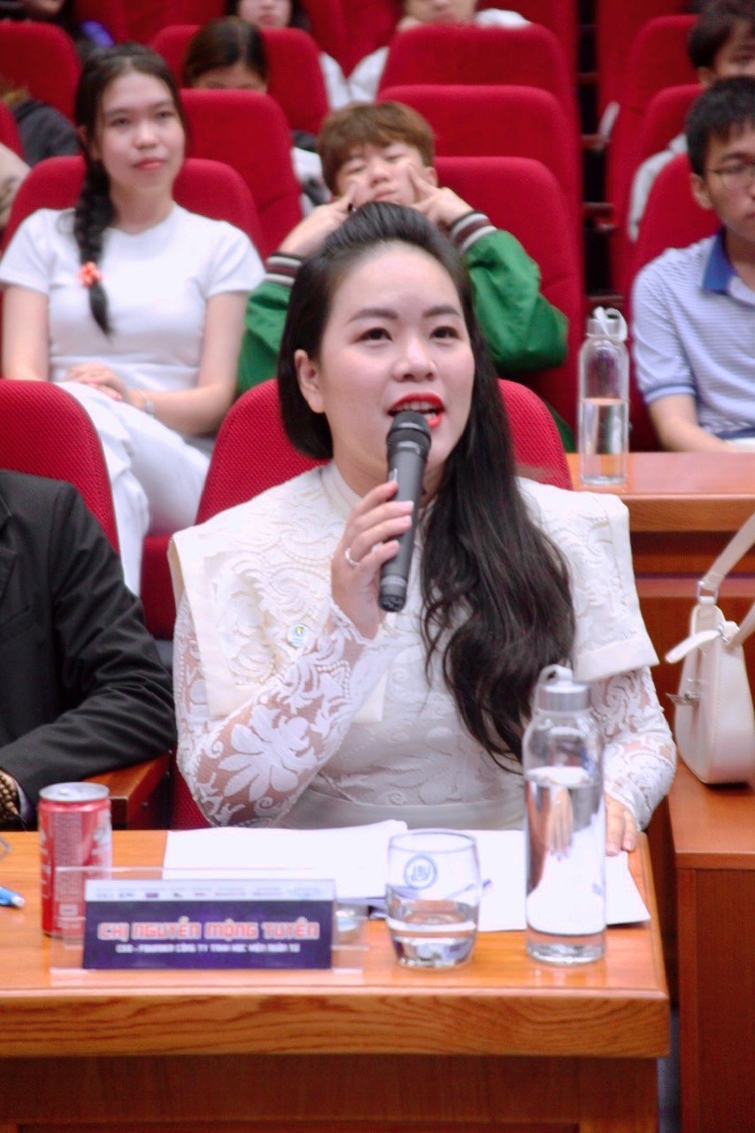 học viện ngôn từ